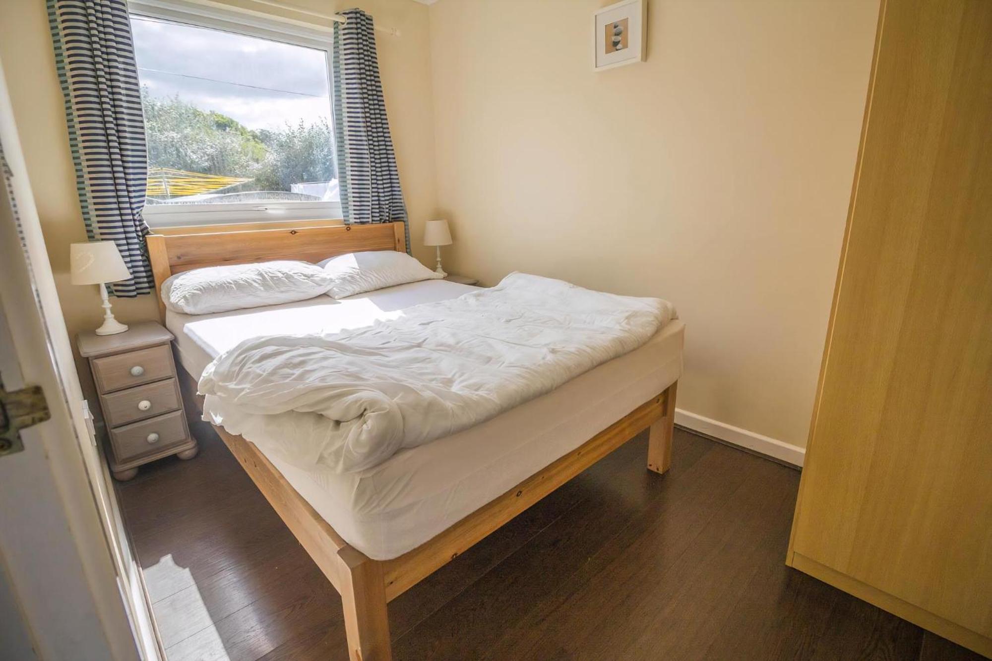 Chalet For Hire At Rainbows End Near A Beautiful Norfolk Beach Ref 31039R Bacton  المظهر الخارجي الصورة